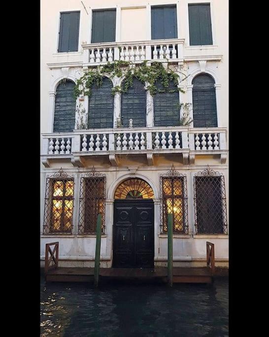 Open Space A Venezia Fra Architettura E Pittura, Fra Moderno E Antico ภายนอก รูปภาพ